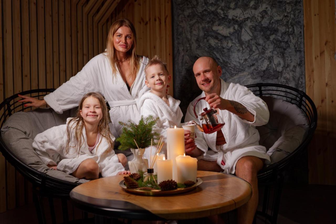 Westhills Cottage Town & Spa Bukovel Kültér fotó