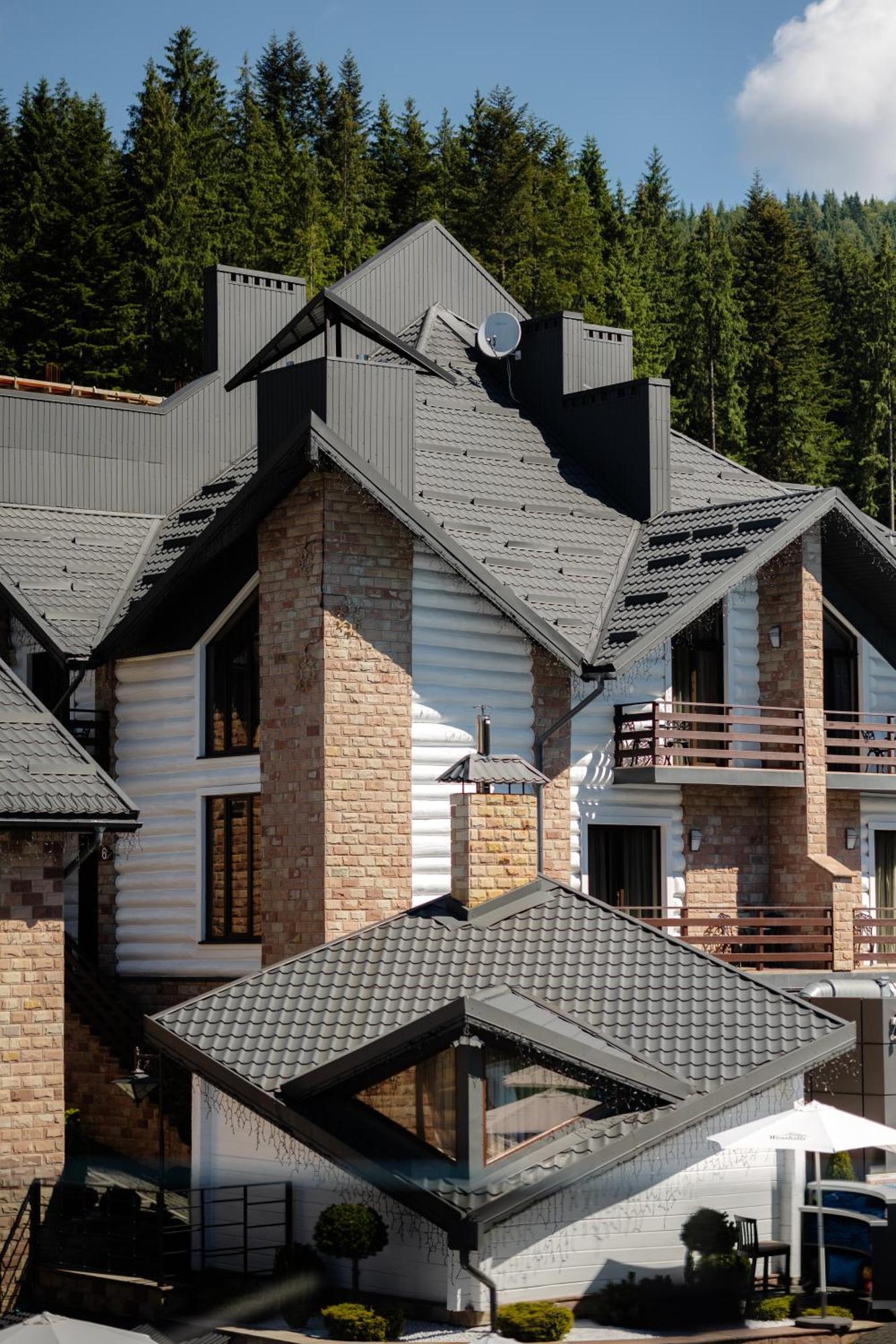 Westhills Cottage Town & Spa Bukovel Kültér fotó