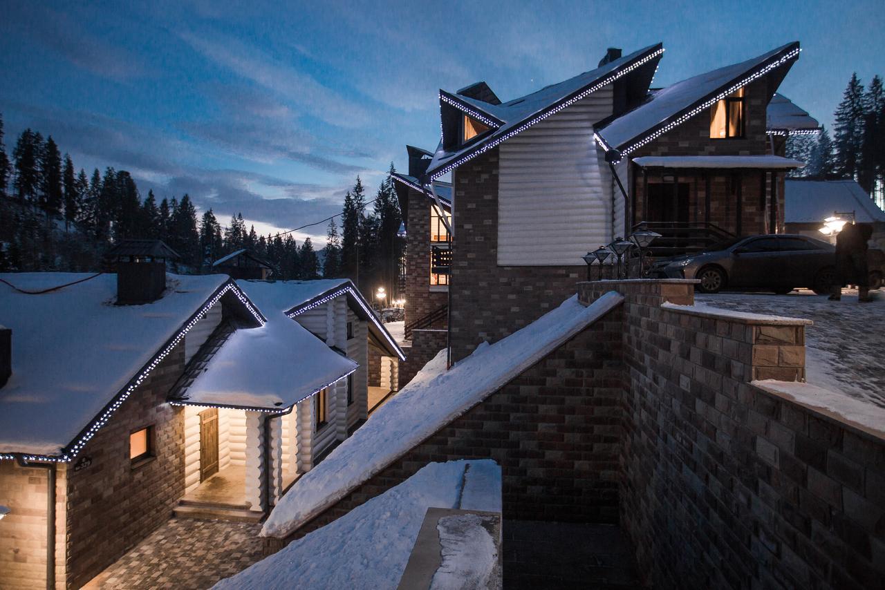 Westhills Cottage Town & Spa Bukovel Kültér fotó
