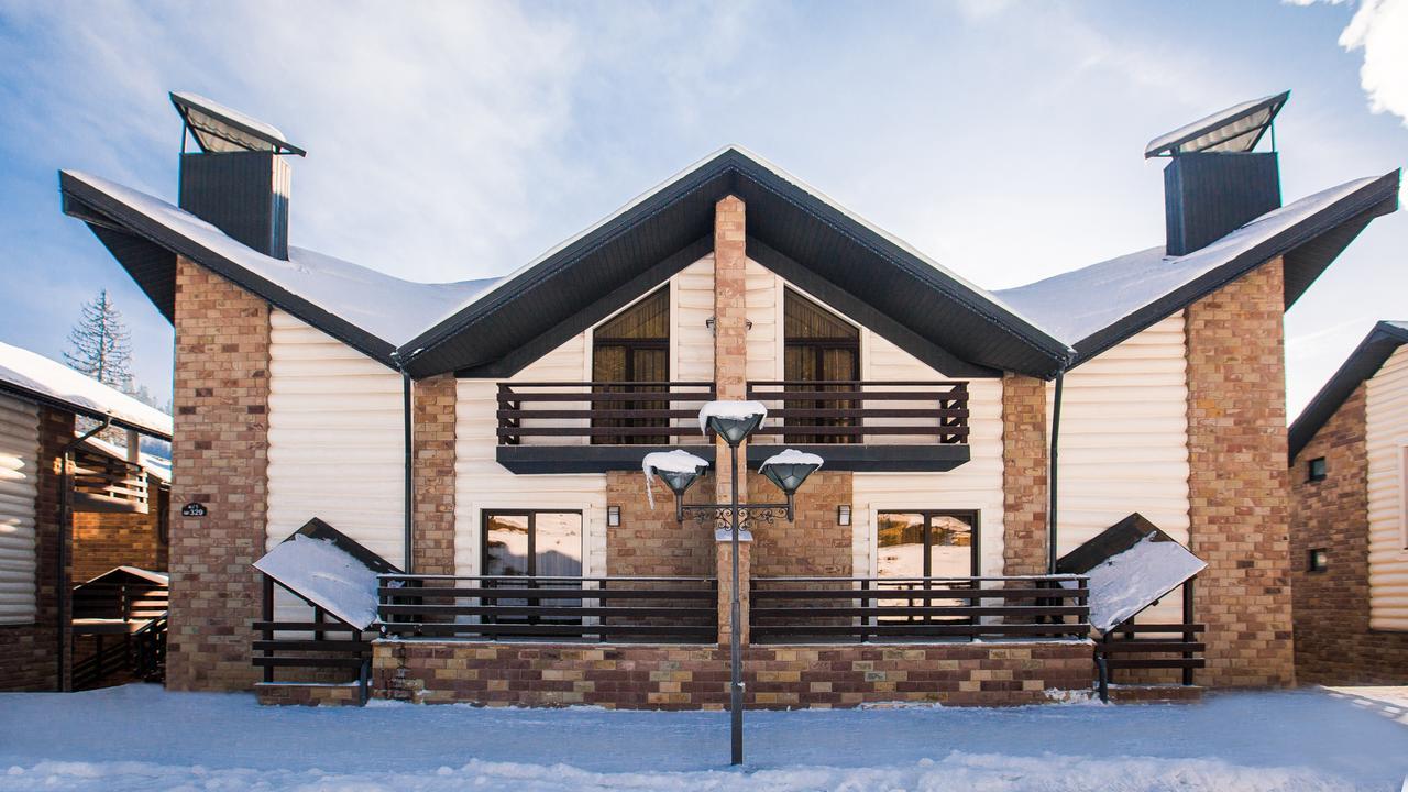 Westhills Cottage Town & Spa Bukovel Kültér fotó