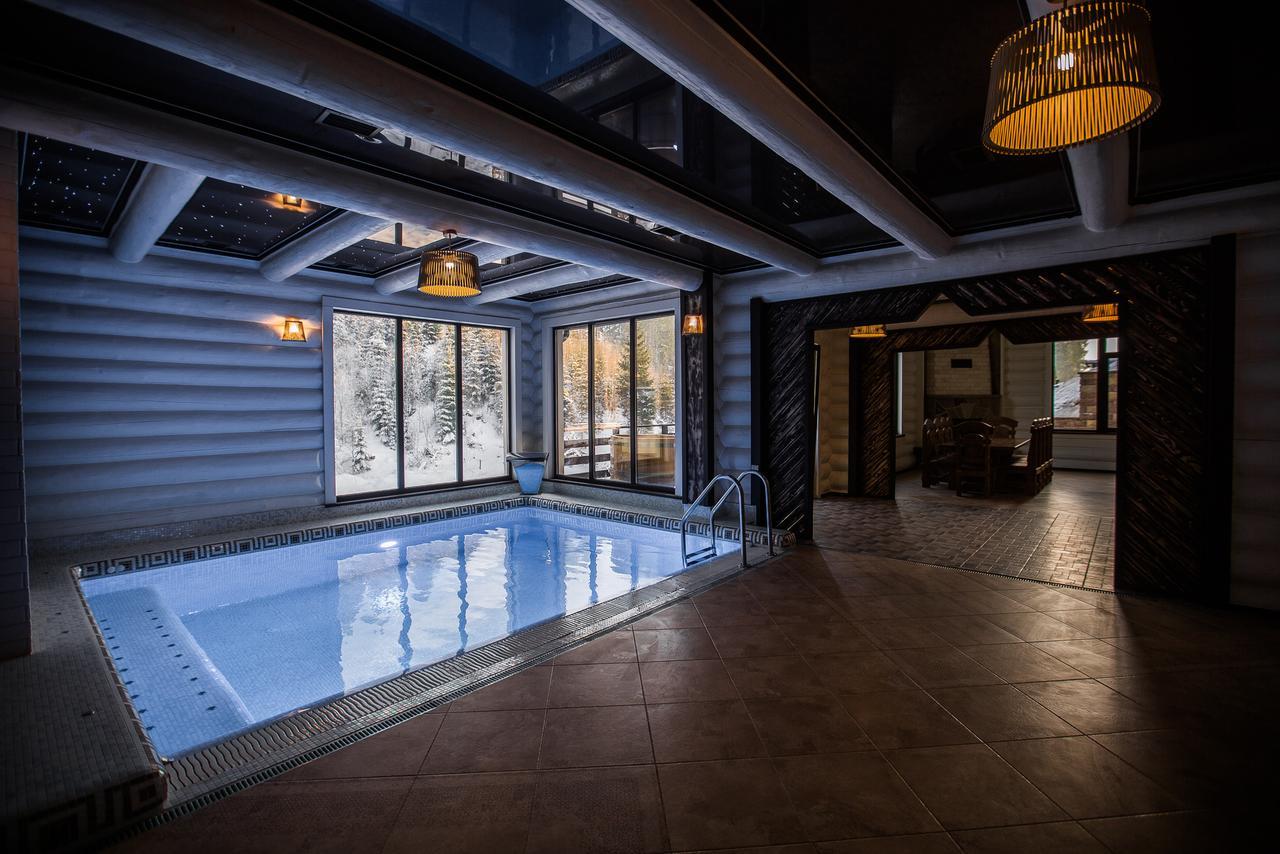 Westhills Cottage Town & Spa Bukovel Kültér fotó
