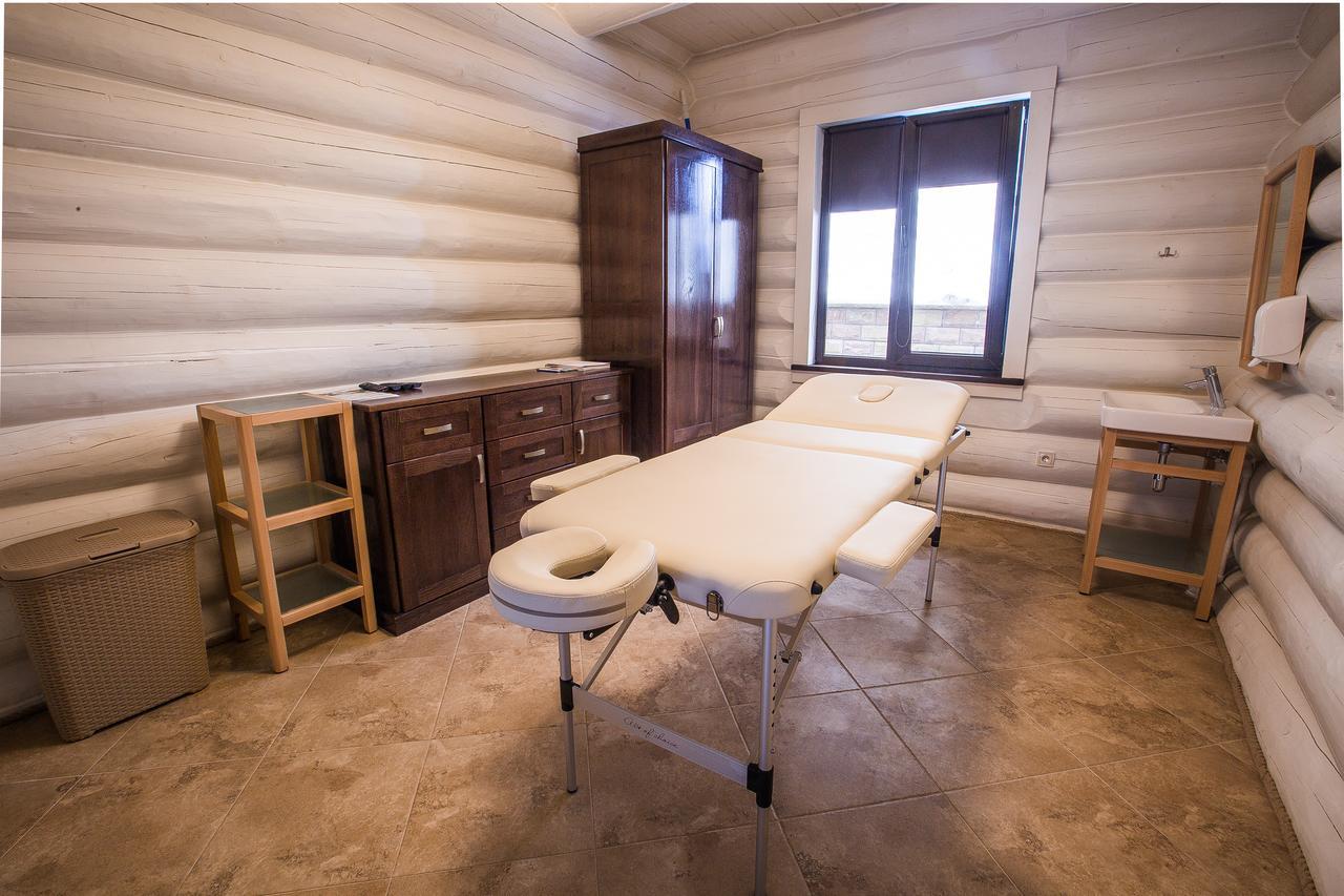 Westhills Cottage Town & Spa Bukovel Kültér fotó