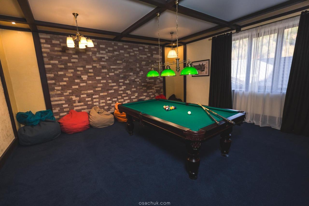 Westhills Cottage Town & Spa Bukovel Kültér fotó