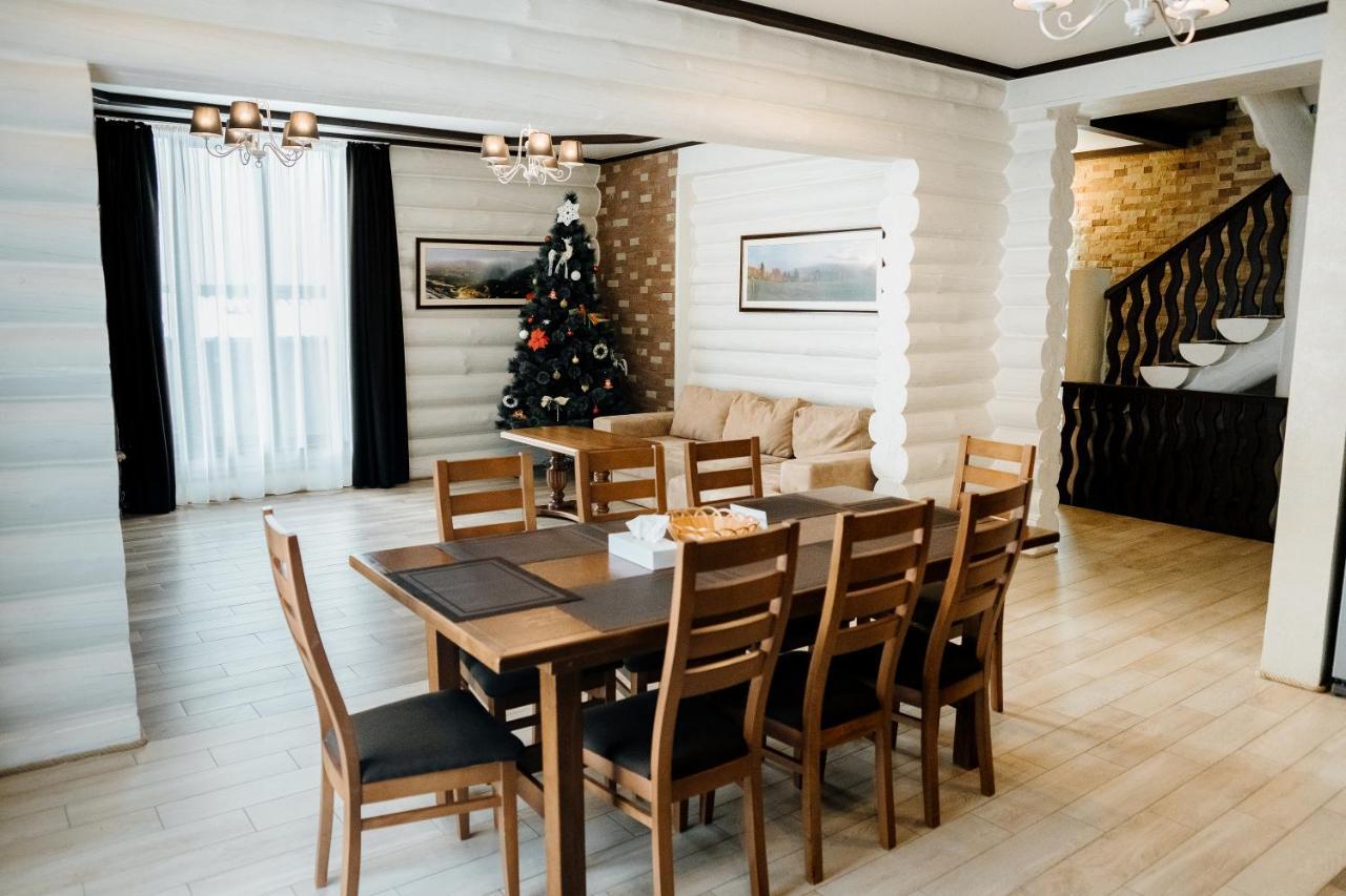 Westhills Cottage Town & Spa Bukovel Kültér fotó